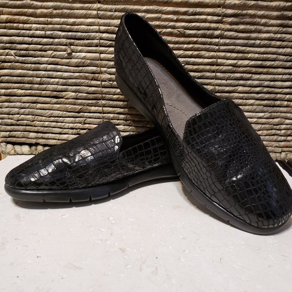 Aerosoles Army Soft Embossed Croc Design Size 9.5 - Picture 3 of 8